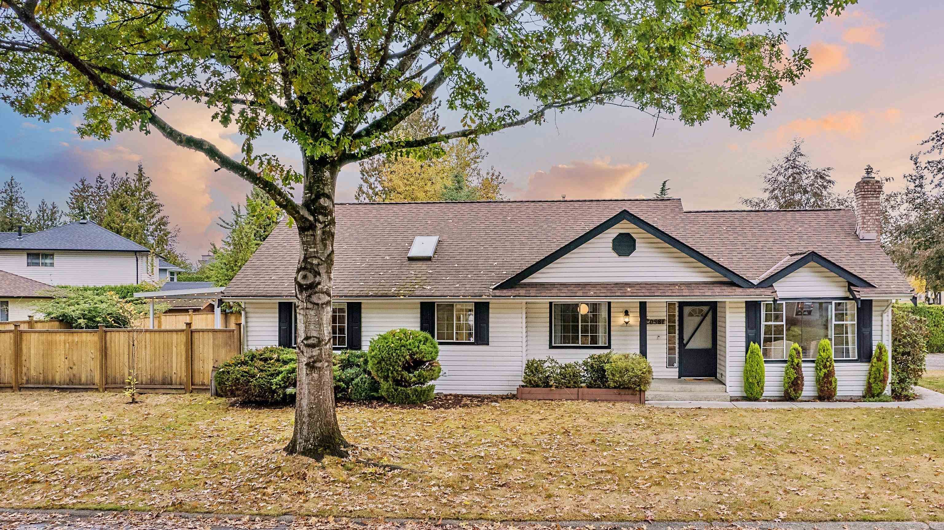 Hot new listing! Just listed in Walnut Grove, Langley